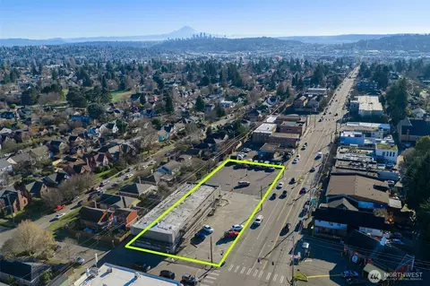 2363 NW 80th St, Seattle, WA 98117