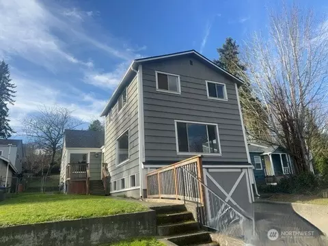 1523 Bloomington Ave, Bremerton, WA 98312