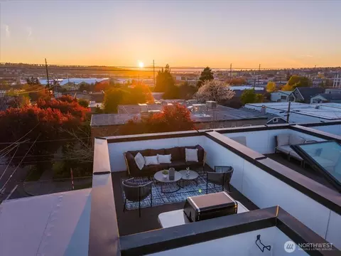 4354 6th Ave NW, Seattle, WA 98107