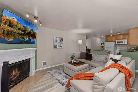 Living - 20318 Bothell Everett Hwy #A101, Bothell, WA 98012 photo 2 of 4