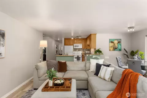 Living - 20318 Bothell Everett Hwy #A101, Bothell, WA 98012 photo 4 of 4