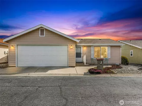 1849 Heritage Dr, Wenatchee, WA 98801