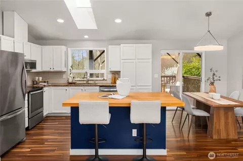Kitchen - 814 213th St SE, Bothell, WA 98021 photo 1 of 3