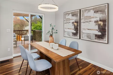 Dining - 814 213th St SE, Bothell, WA 98021 photo 1 of 1