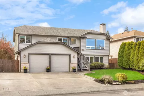Exterior - 814 213th St SE, Bothell, WA 98021 photo 6 of 6