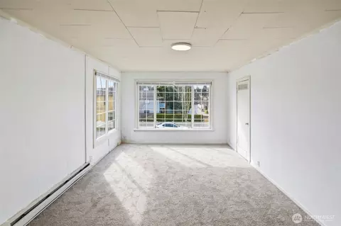 Living - 1817 34th St, Everett, WA 98201 photo 1 of 2