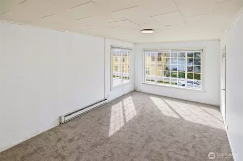 Living - 1817 34th St, Everett, WA 98201 photo 2 of 2