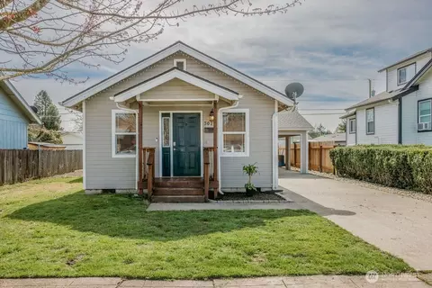 3025 Florida St, Longview, WA 98632