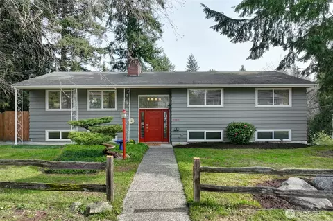 19807 83rd Pl W, Edmonds, WA 98026