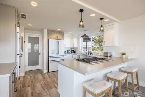 Kitchen - 391 3 Crabs Rd, Sequim, WA 98382 photo 1 of 5