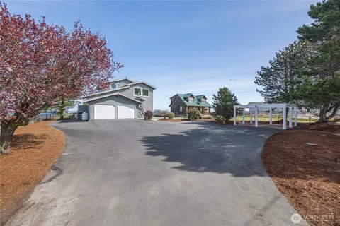 Exterior - 391 3 Crabs Rd, Sequim, WA 98382 photo 5 of 5