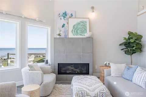 Living - 391 3 Crabs Rd, Sequim, WA 98382 photo 2 of 7