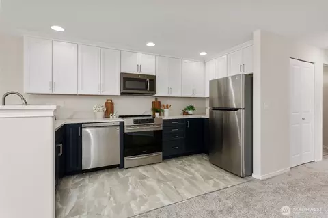 Kitchen - 2522 Rucker Ave #403, Everett, WA 98201 photo 1 of 2