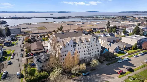 2522 Rucker Ave #403, Everett, WA 98201