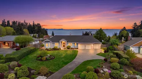 30 Chatham Pl, Camano Island, WA 98282