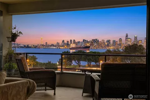 1333 Harbor Ave SW #204, Seattle, WA 98116