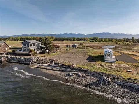 381 3 Crabs Rd, Sequim, WA 98382 photo 3