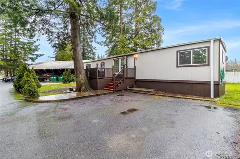 4621 East St #10B, Blaine, WA 98230
