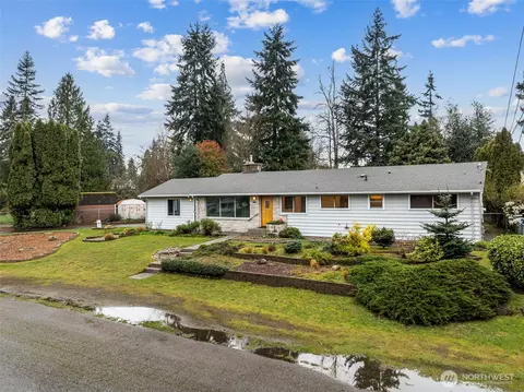 18930 66th Pl W, Lynnwood, WA 98036