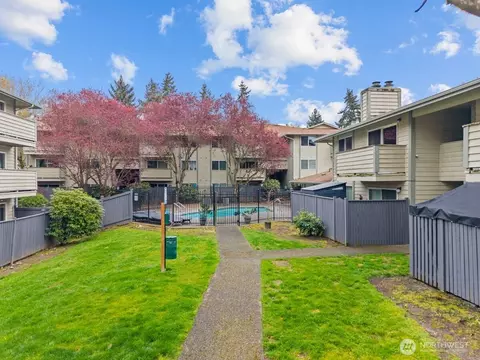 1150 Sunset Blvd NE #220, Renton, WA 98056