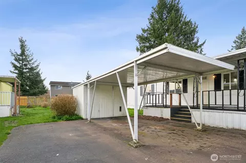 930 Mountain Villa Loop, Enumclaw, WA 98022 photo 13
