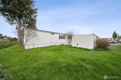 930 Mountain Villa Loop, Enumclaw, WA 98022 photo 11