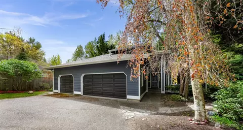 3025 Niagara St, Bellingham, WA 98226