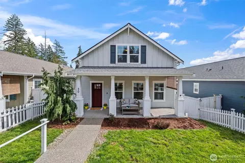 30 E Cedarland Ln, Allyn, WA 98524