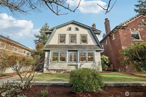 5230 16th Ave NE, Seattle, WA 98105