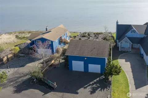 288 Sunrise Ave SE, Ocean Shores, WA 98569