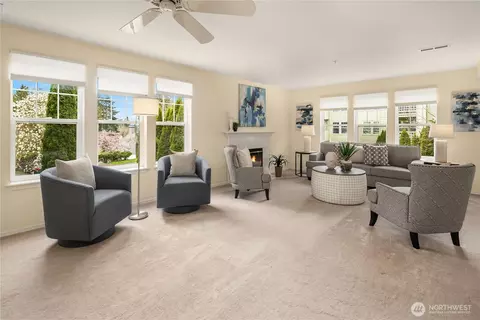 4133 224th Ln SE #213, Issaquah, WA 98029