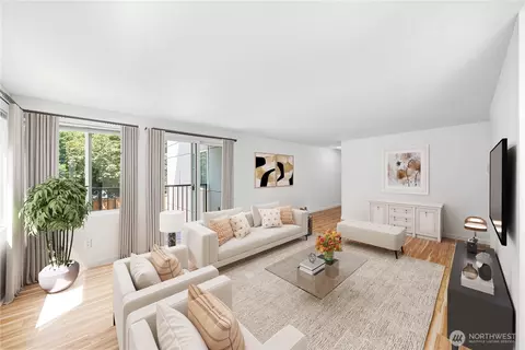 11556 Greenwood Ave N #105, Seattle, WA 98133