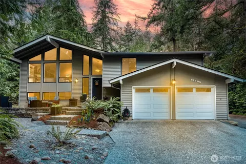 19305 196th Ave NE, Woodinville, WA 98077