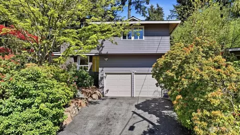 3754 NE 194th St, Lake Forest Park, WA 98155