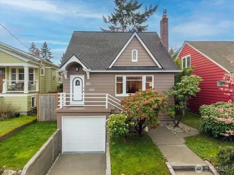 339 NW 77th St, Seattle, WA 98117