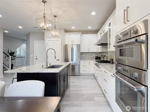 Kitchen - 22724 41st St SE, Bothell, WA 98021 photo 4 of 8