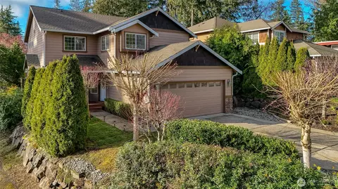 725 N 198th St, Shoreline, WA 98133