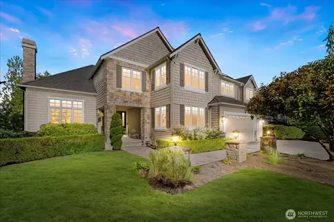 2046 277th Ave SE, Sammamish, WA 98075