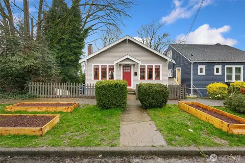 1815 29th Ave S, Seattle, WA 98144