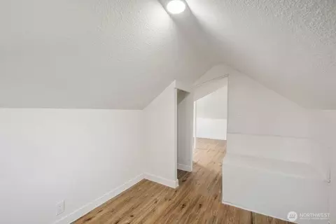 Entry Way - 2406 100th St SE, Everett, WA 98208 photo 4 of 4