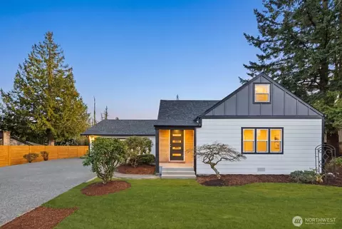 Exterior - 2406 100th St SE, Everett, WA 98208 photo 3 of 9