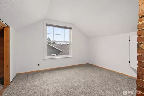 Bedroom - 1412 Everett St, Sumner, WA 98390 photo 4 of 4