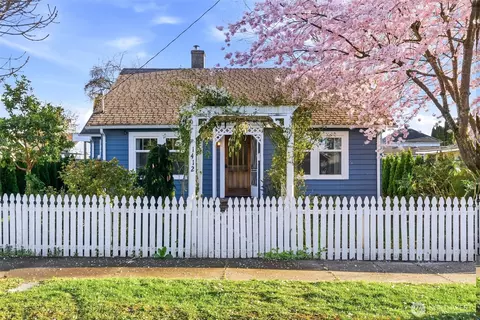 Exterior - 1412 Everett St, Sumner, WA 98390 photo 9 of 9