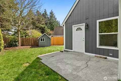 Exterior - 12219 4th Pl W, Everett, WA 98204 photo 4 of 6