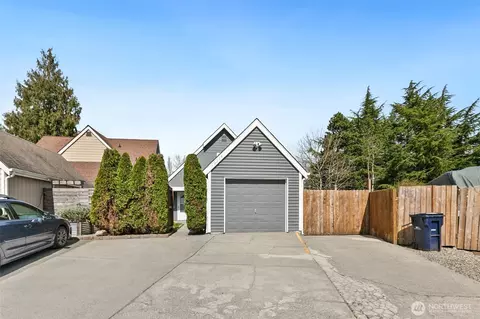 Exterior - 12219 4th Pl W, Everett, WA 98204 photo 3 of 6