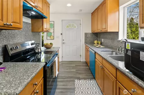 Kitchen - 12219 4th Pl W, Everett, WA 98204 photo 1 of 1