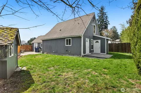 Exterior - 12219 4th Pl W, Everett, WA 98204 photo 5 of 6