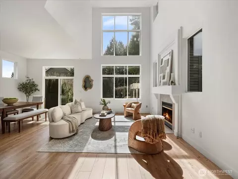 2465 132nd Ave SE, Bellevue, WA 98005