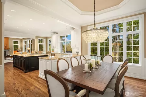 Dining - 17633 48th Ave SE, Bothell, WA 98012 photo 2 of 4