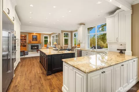 Kitchen - 17633 48th Ave SE, Bothell, WA 98012 photo 1 of 6
